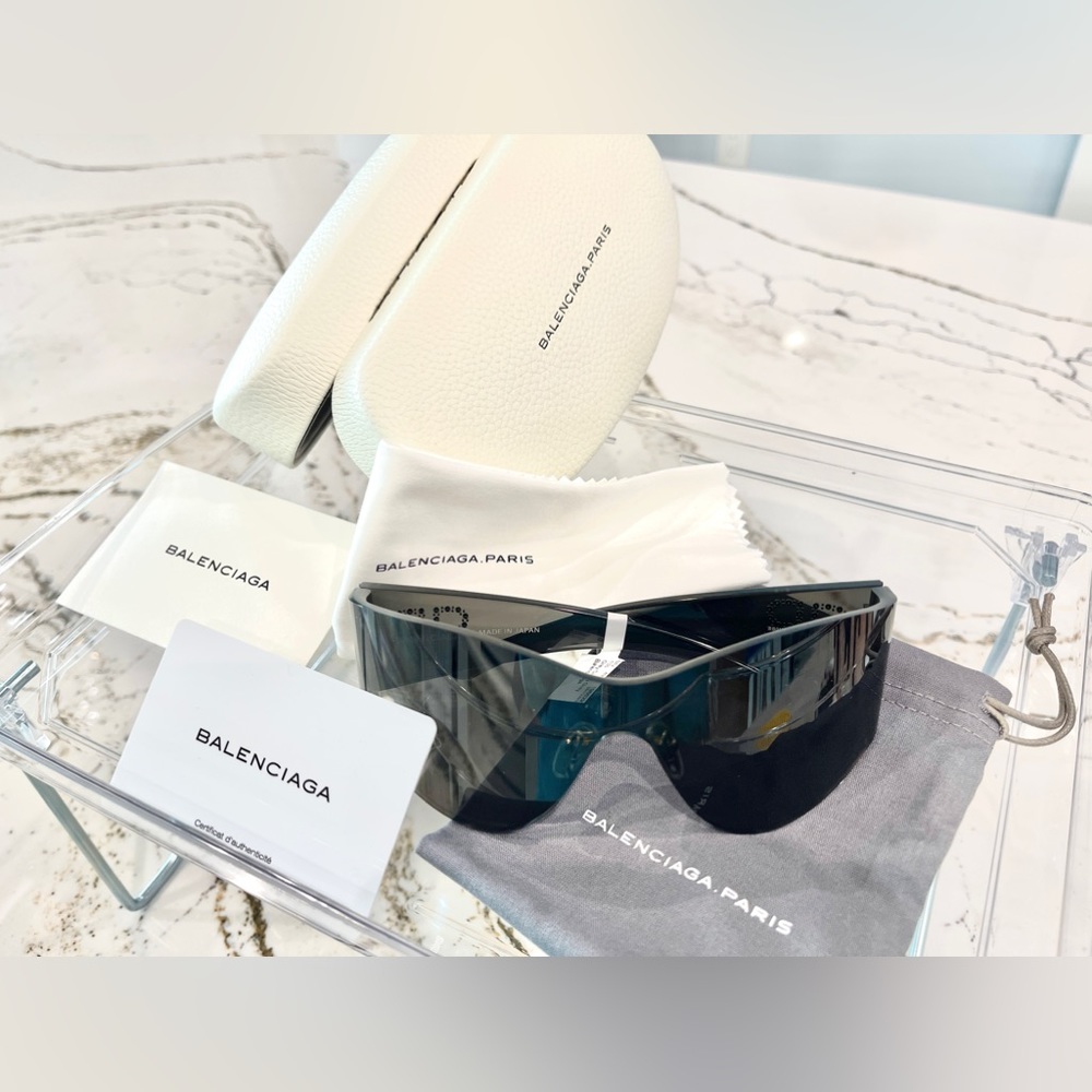 Balenciaga New Sunglasses COA, case, bag, cloth - Picture 3 of 14